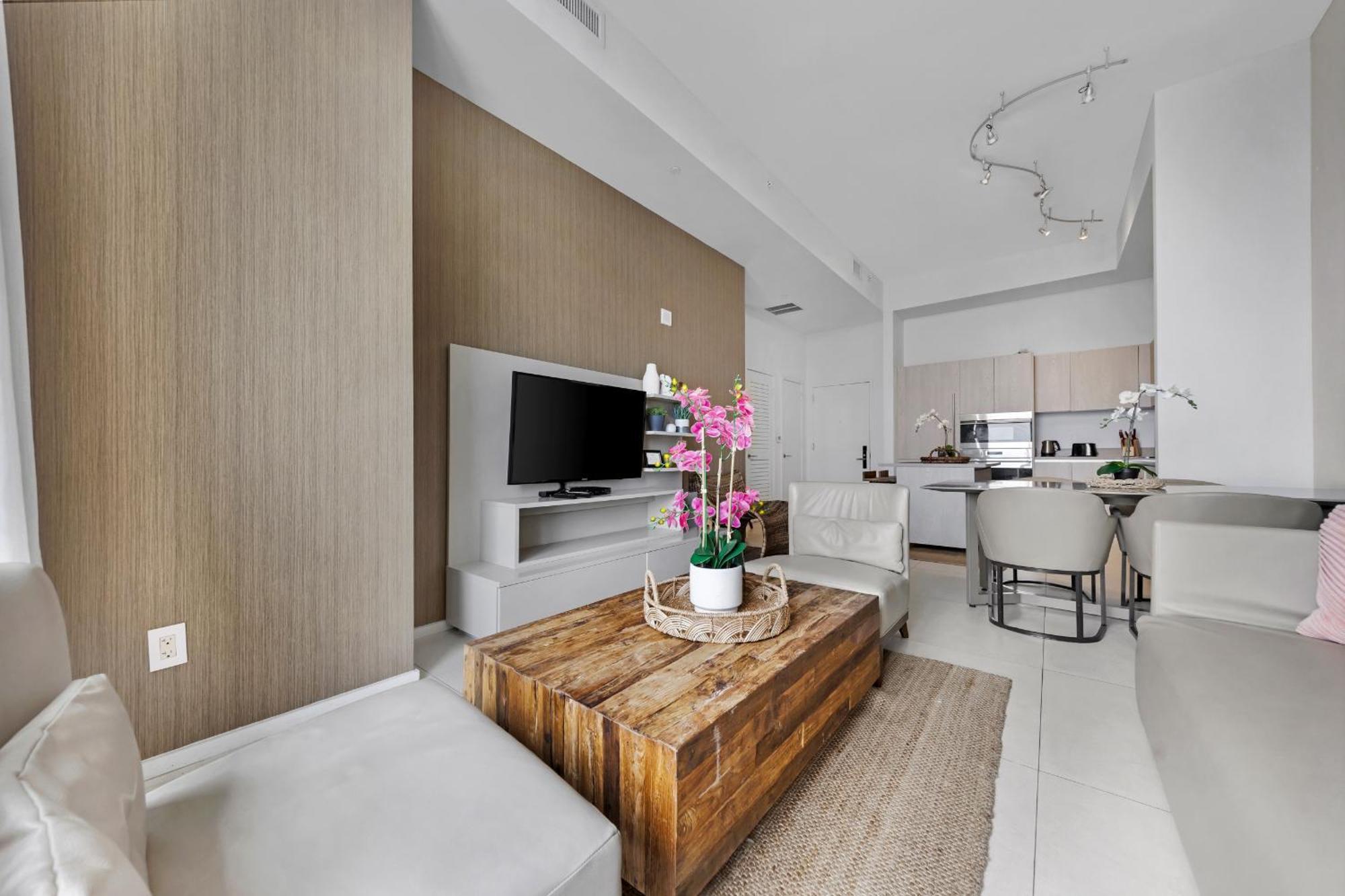 Wake Up To The Sound Of Waves In A Stylish Condo In A Luxury Resort Hollywood Exterior foto