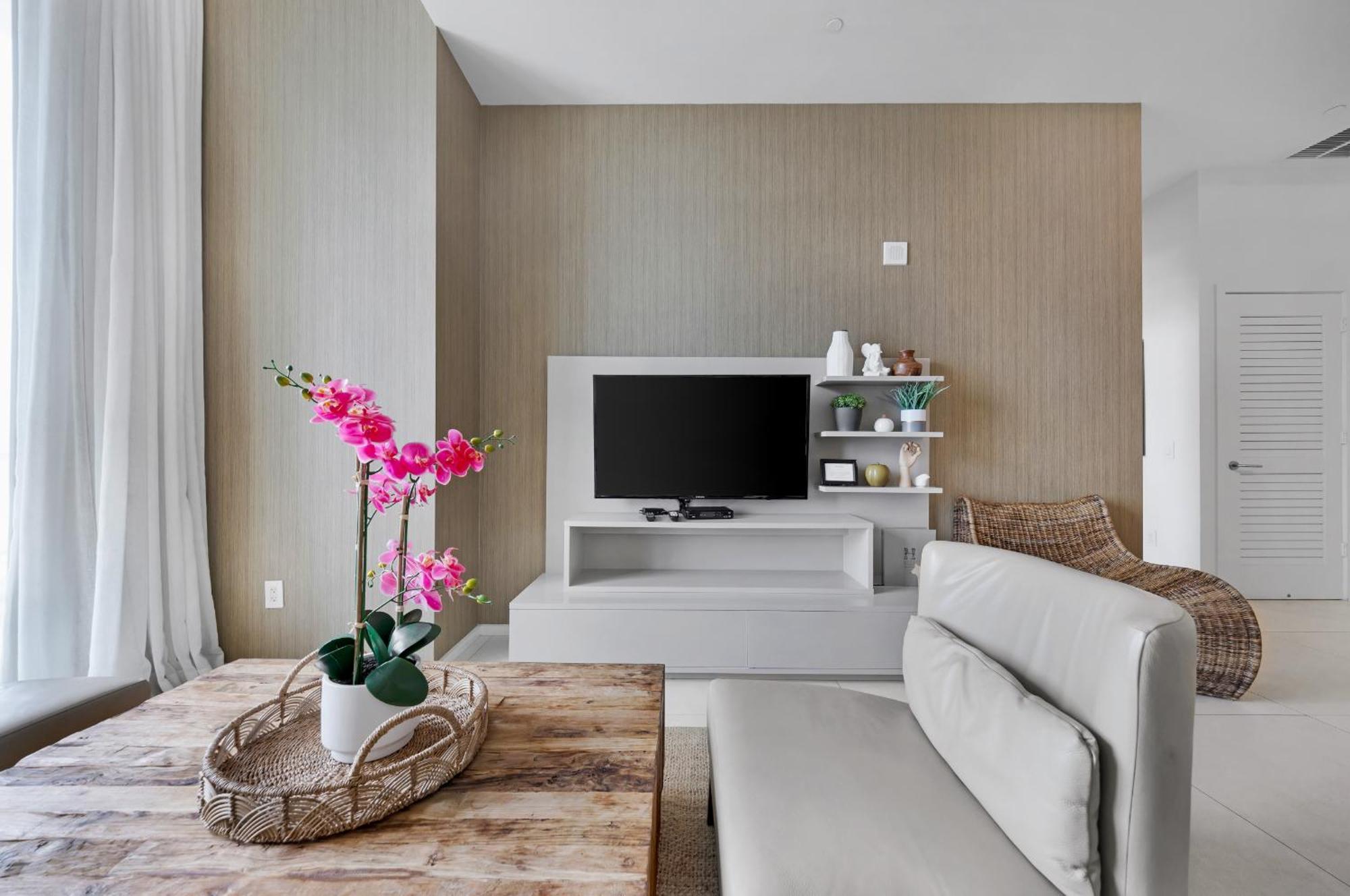 Wake Up To The Sound Of Waves In A Stylish Condo In A Luxury Resort Hollywood Exterior foto