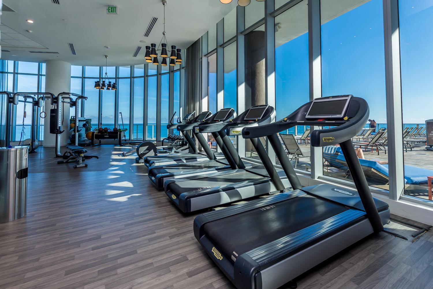 Wake Up To The Sound Of Waves In A Stylish Condo In A Luxury Resort Hollywood Exterior foto