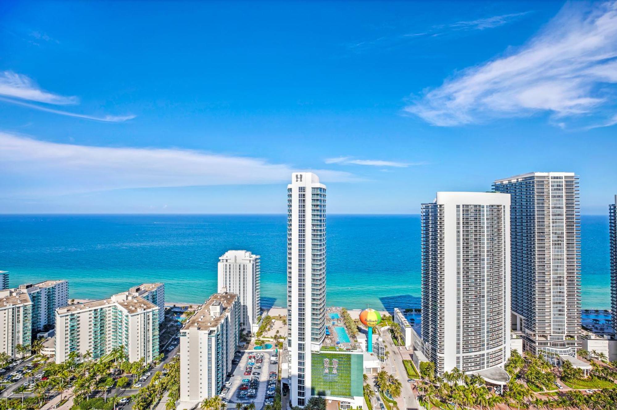 Wake Up To The Sound Of Waves In A Stylish Condo In A Luxury Resort Hollywood Exterior foto