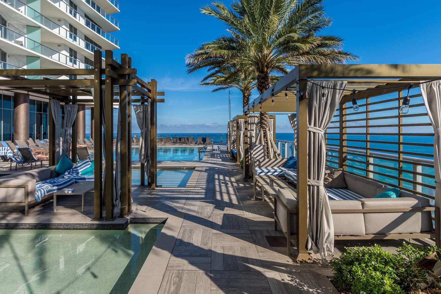 Wake Up To The Sound Of Waves In A Stylish Condo In A Luxury Resort Hollywood Exterior foto