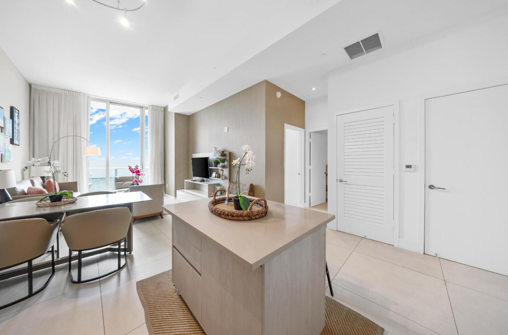 Wake Up To The Sound Of Waves In A Stylish Condo In A Luxury Resort Hollywood Exterior foto